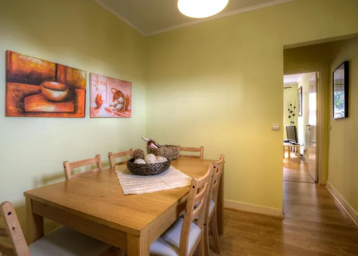 Downtown Santana * Lisboa