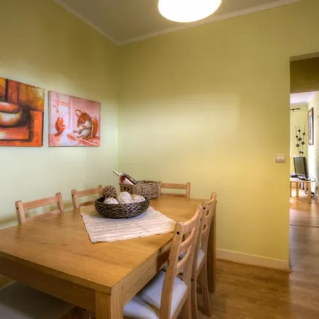 Downtown Santana * Lissabon